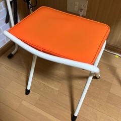 机　椅子　セット　　勉強机　パソコンの画像