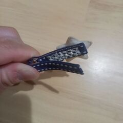 ⚠️0円出品⚠️ヘアクリップ4つ(ハンドメイドの物)の画像