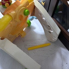 子供用おもちゃ多数の画像