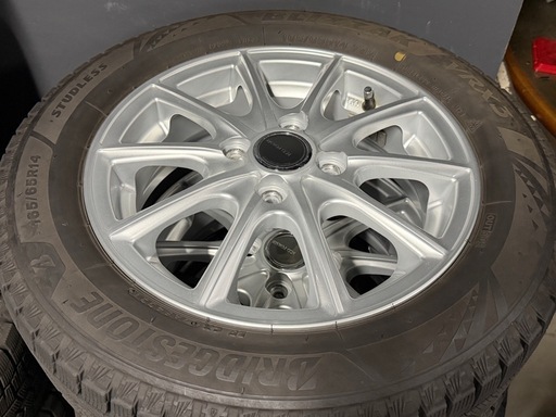 14インチ バリ溝スタッドレスタイヤホイールセット！ 14インチスタッドレスバリ溝155 65 14 ホイール4本美品