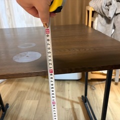 折りたたみテーブルの画像