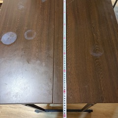 折りたたみテーブルの画像