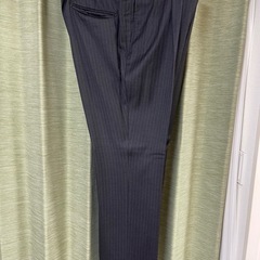 D'URBAN【ダーバン】日本製 ストライプウールスーツ　ダークグレー BB6 サイズXL メンズスーツ セットアップ グレーの画像