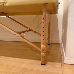 折りたたみマッサージベッドの画像