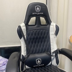 ゲーミングチェアの画像