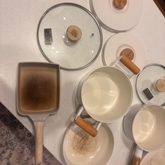 アイリスオーヤマ 鍋、フライパンセット売りの画像