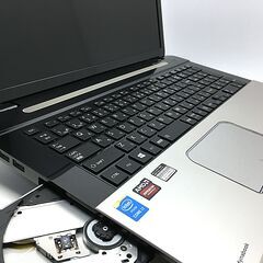 この商品も注目されています Win11 フルHDディスプレイ T75/GB 第8世代Core i7-8550U メモリ16GB 新品SSD512GB Office　BDXL対応Blu-ray もうすぐ終了  Win11 フルHDディスプレイ T75/GB 第8世代Core i7-8550U メモリ16GB 新品SSD512GB Office　BDXL対応Blu-ray  即決 34,800円  早い者勝！超美品☆最新 Win11Pro（25H2）OfficePro2024（管理：202512192131）の画像