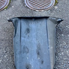 YZF-R1 5PW RN09 純正インナーリアフェンダーの画像