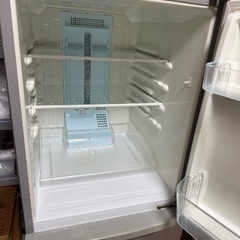 小型2ドア冷蔵庫　ひとり暮らしや2台目の冷蔵庫に最適の画像