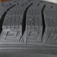 スタッドレスタイヤ&アルミホイール4本セット売りますの画像