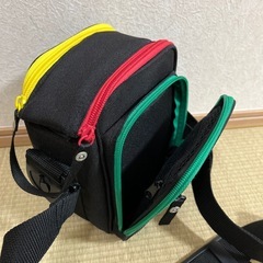 カメラバッグ　ユナイテッドカラーオブベネットン　一眼レフの画像