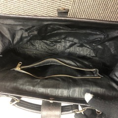 革のバッグの画像