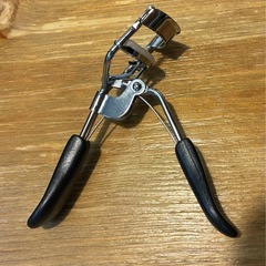 【化粧品　コスメ　まとめ売り】アイライン　アイブロー　アイブローパウダー　アイシャドウパウダー　お値下げご相談くださいの画像