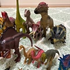 恐竜セットの画像