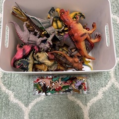 恐竜セットの画像
