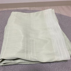 ニトリ カーテン 黄緑 中古 4枚の画像