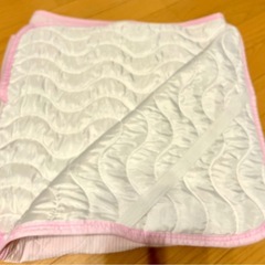 敷きパッドピンクの画像