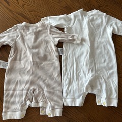【2枚セット】ユニクロベビーロンパース　60サイズの画像