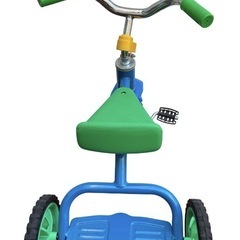 昔ながらの三輪車の画像