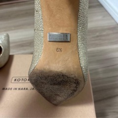 BADGLEY MISCHKA ハイヒール　ラメ　ゴールドの画像