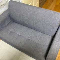 【無料】2人掛けソファー／若干シミありの画像