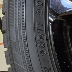 スタッドレスタイヤお売りしますの画像