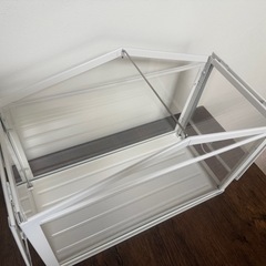 【差し上げます】小物ショーケースの画像