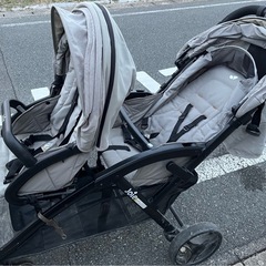 2人乗りベビーカーの画像