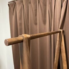 ニトリ A型ハンガーラック ビーク ミドルブラウンの画像