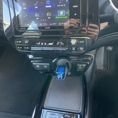 プリウス最高グレード😊Aプレミアムツーリング‼️走行7万キロ台‼️車検2年付き‼️の画像