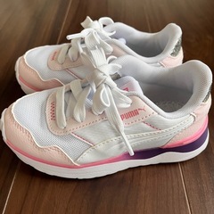 プーマスニーカー　キッズ　17の画像