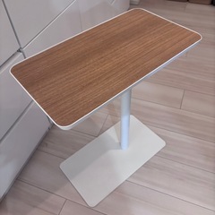 ヤマザキ サイドテーブルの画像