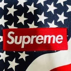 SUPREMEの画像