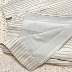 ニトリ　遮光2級・遮熱・遮音　Nナーシャ　グレー　 100×200 ミラーレースの画像