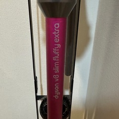 ダイソン dyson V8 slim fluffy extra（掃除機） セットの画像