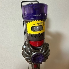 ダイソン dyson V8 slim fluffy extra（掃除機） セットの画像