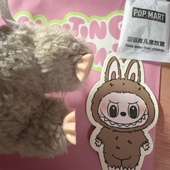 正規品　Labubu ラブブ　マカロンの画像