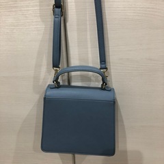 水色ショルダーバッグの画像