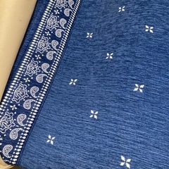 ✨新品✨ ラグ［185×185］人気柄 💙♬   ＼ ( ˆ o ˆ ) ／の画像