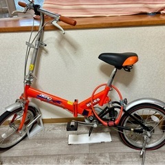折りたたみ自転車の画像