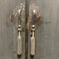 昭和レトロ　箪笥　タンス　ヴィンテージ　アンティーク　時代物　彫刻の画像