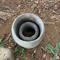 ヒューム管の端っこ　コンクリートの管の画像