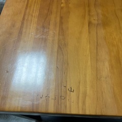 ダイニングテーブルの画像