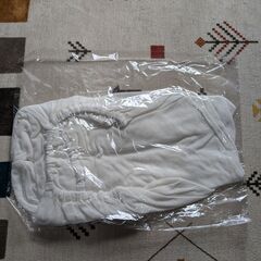 （新品未使用）西松屋ベビー敷布団4点セット（アニマル）【70×120cm】※フィッティングシーツ（カラフルドット【70×120cm】）おまけ付きの画像