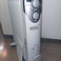 山善　マイコンオイルヒーター　DO-TL124  2017年製の画像