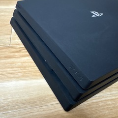 PlayStation 4 pro本体 1TB+ コントローラー1個の画像
