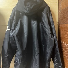 NIKEベンチコート《27日迄お値段交渉承ります》の画像