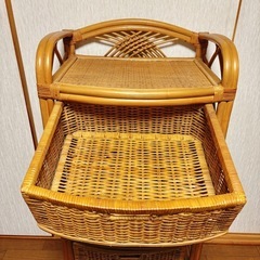 5段ラタンラックの画像