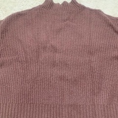 ハイネックブラウンニット レディーストップスの画像