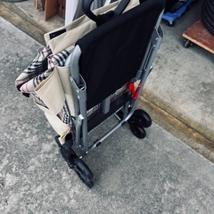 4輪キャリーカート　座面付きの画像